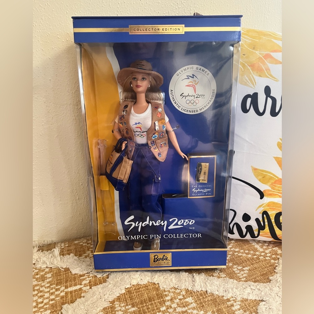 Sydney Olympic Pin Collector Barbie